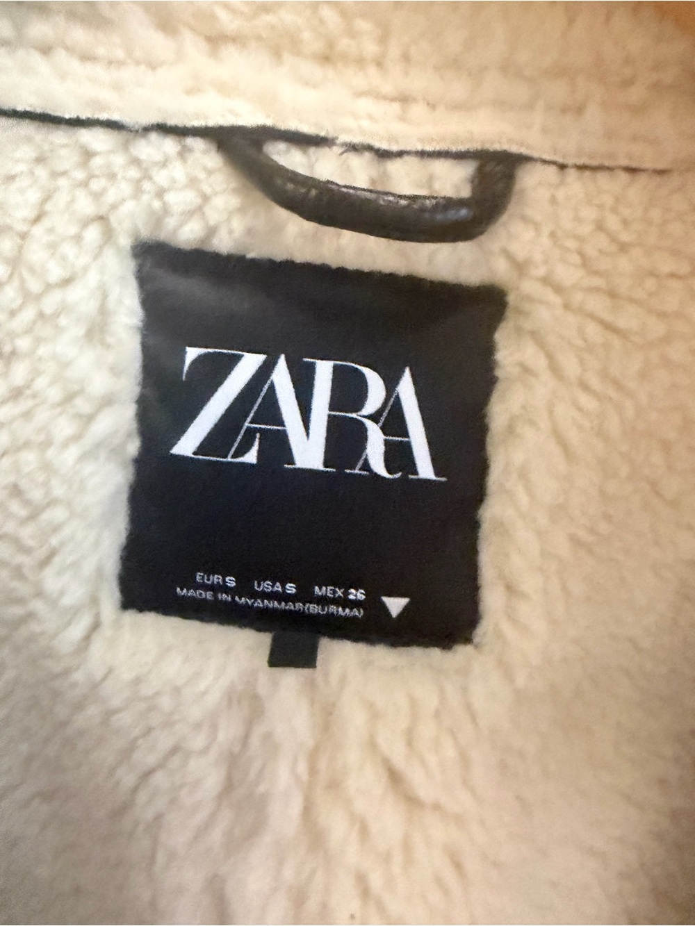 ZARA Black Faux Leather Cream Fleece Lined Sz Small Blogger Favorite - Picture 8 of 10